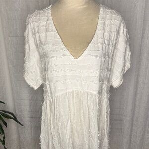 Umgee White Textured V-Neck Blouse